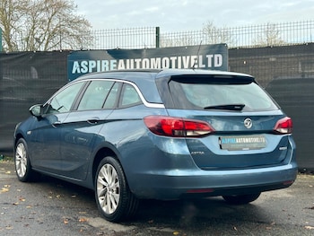 Used Vauxhall Astra 2017 for sale - 77510805: Photo