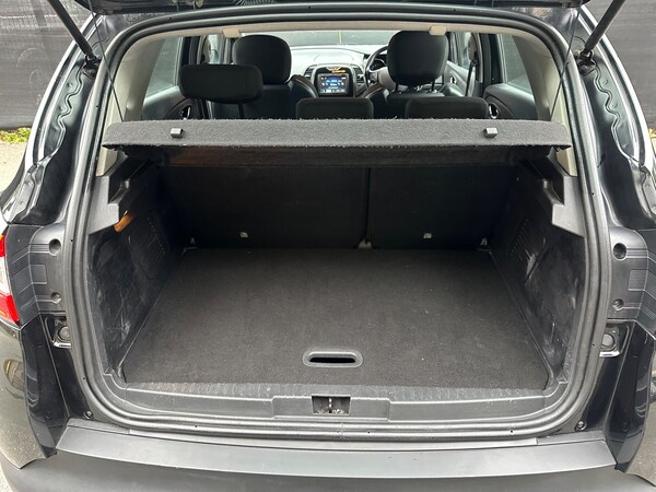 Used Renault Captur 2015 for sale - 76295376: Photo 28