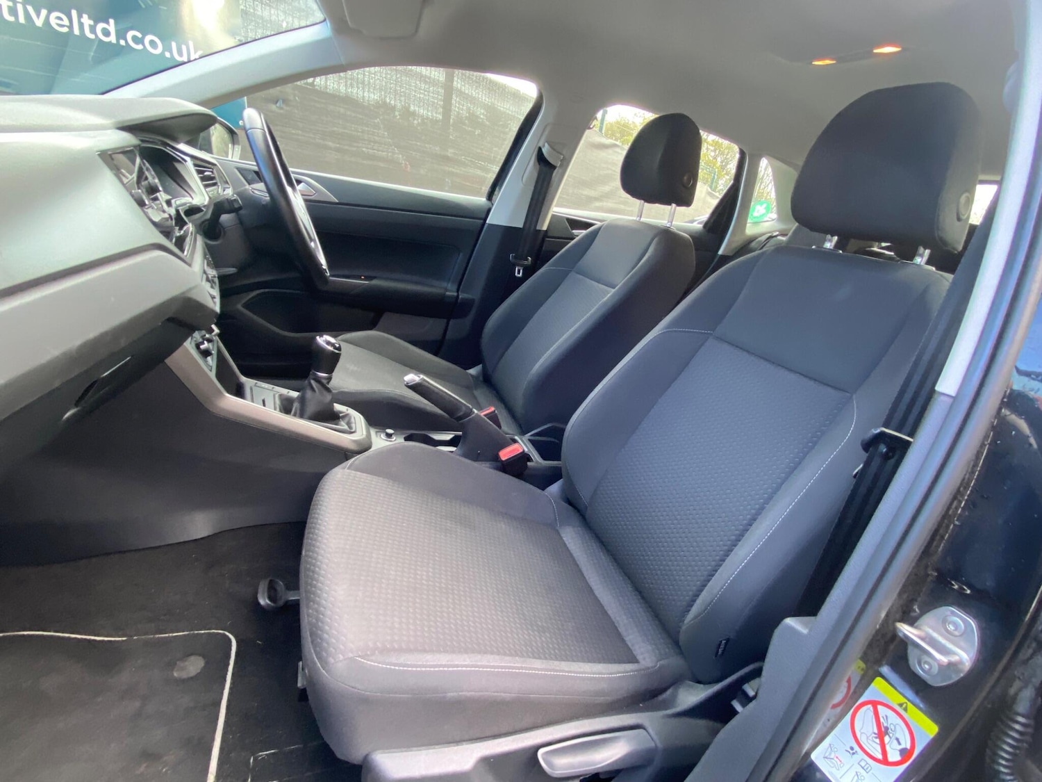 Used Volkswagen Polo 2018 for sale - 76898381: Photo 11