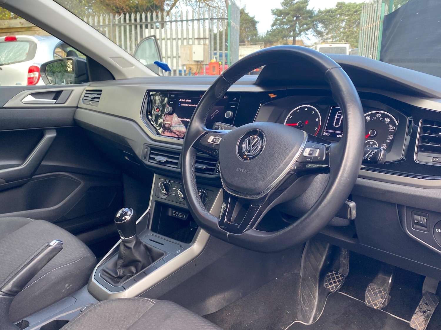 Used Volkswagen Polo 2018 for sale - 76898381: Photo 15