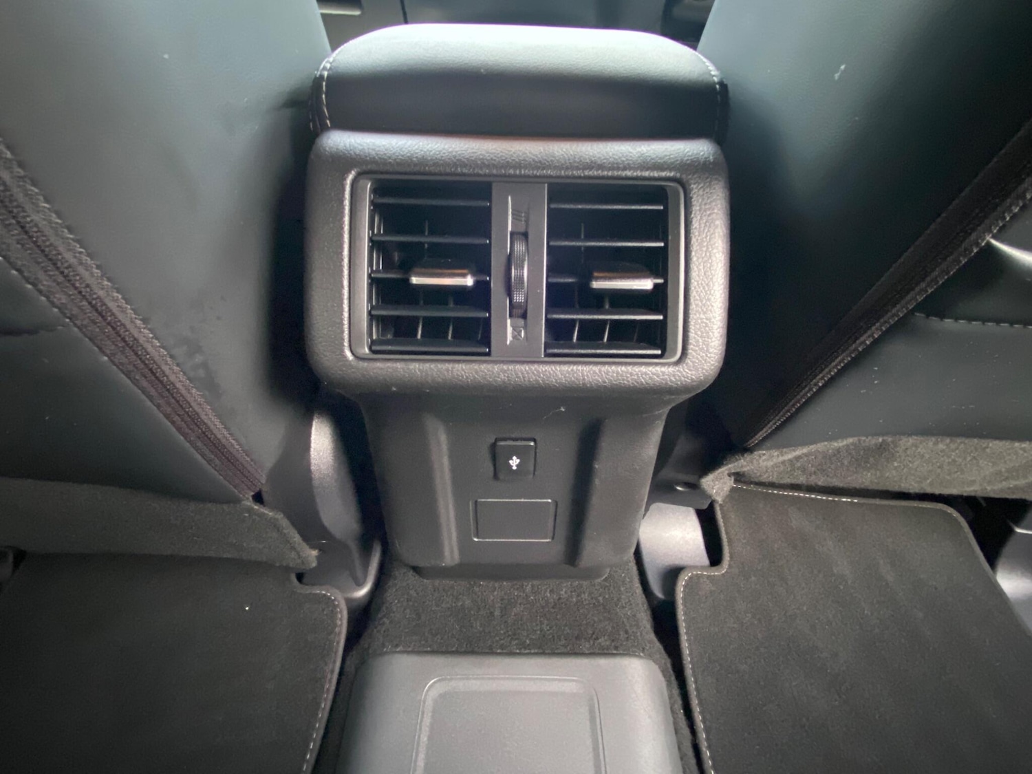 Used Mitsubishi Outlander 2018 for sale - 76953165: Photo 29