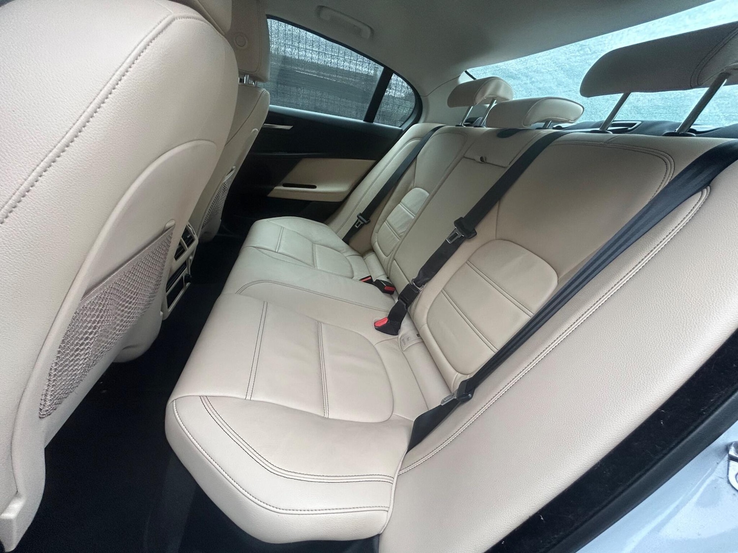 Used Jaguar XE 2015 for sale - 76440624: Photo 22