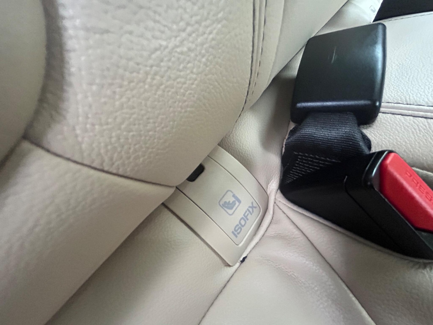 Used Jaguar XE 2015 for sale - 76440624: Photo 35