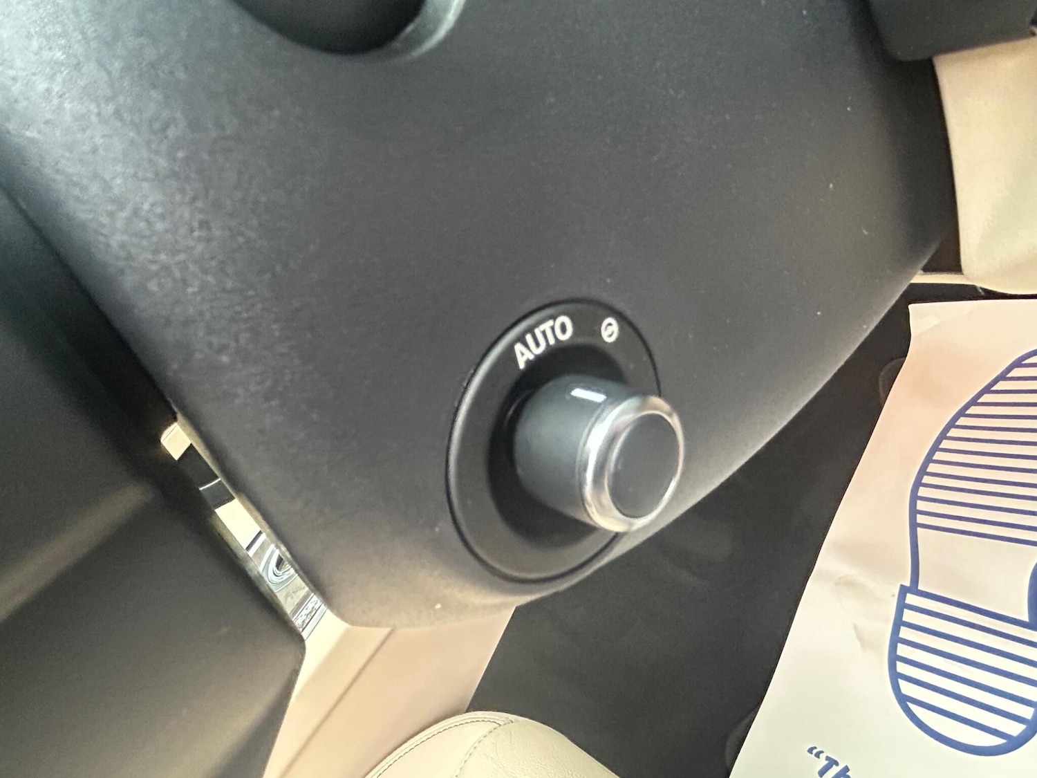 Used Jaguar XE 2015 for sale - 76440624: Photo 38