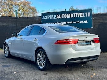 Used Jaguar XE 2015 for sale - 76440624: Photo