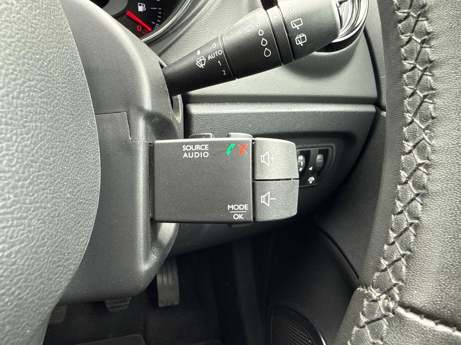 Used Renault Captur 2020 for sale - 78072750: Photo 12