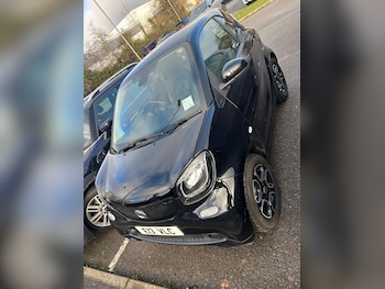 Used smart fortwo 2019 for sale - 77143405: Photo