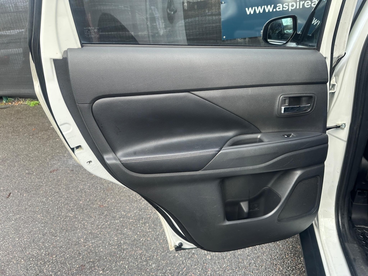 Used Mitsubishi Outlander 2016 for sale - 77229569: Photo 33