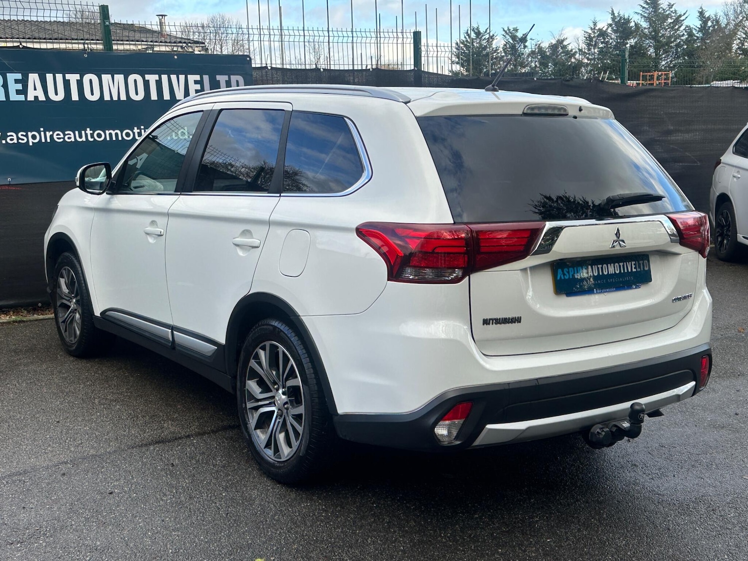 Used Mitsubishi Outlander 2016 for sale - 77229569: Photo 4