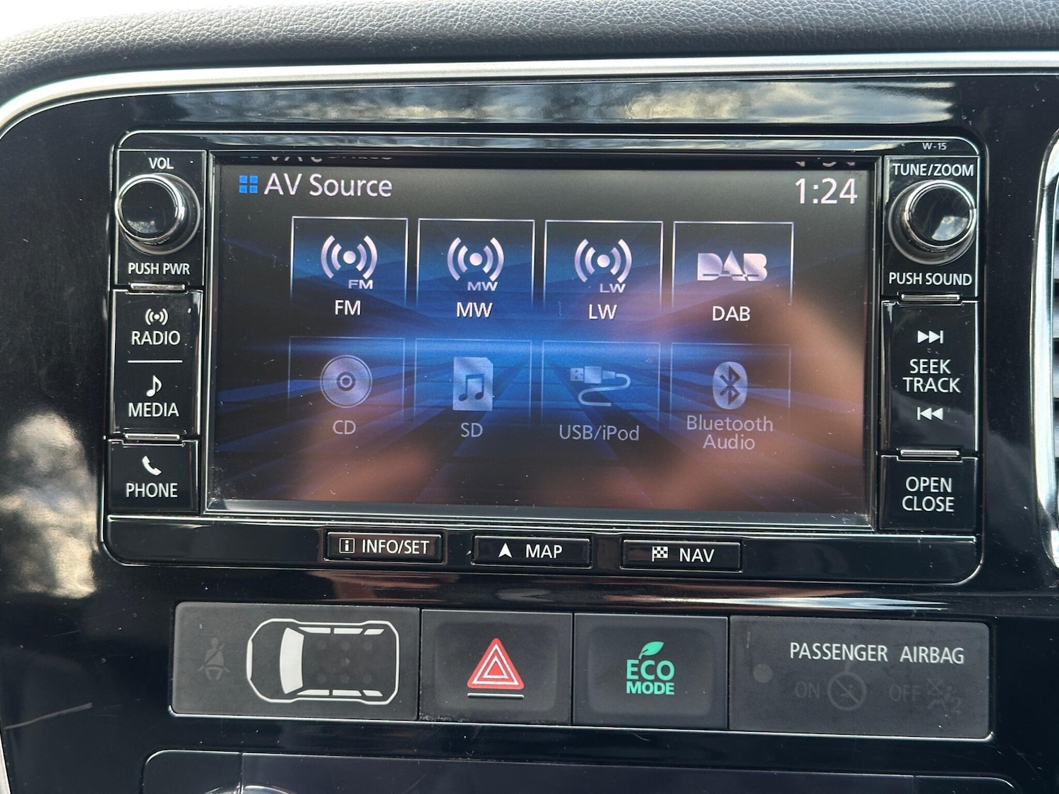 Used Mitsubishi Outlander 2016 for sale - 77229569: Photo 42