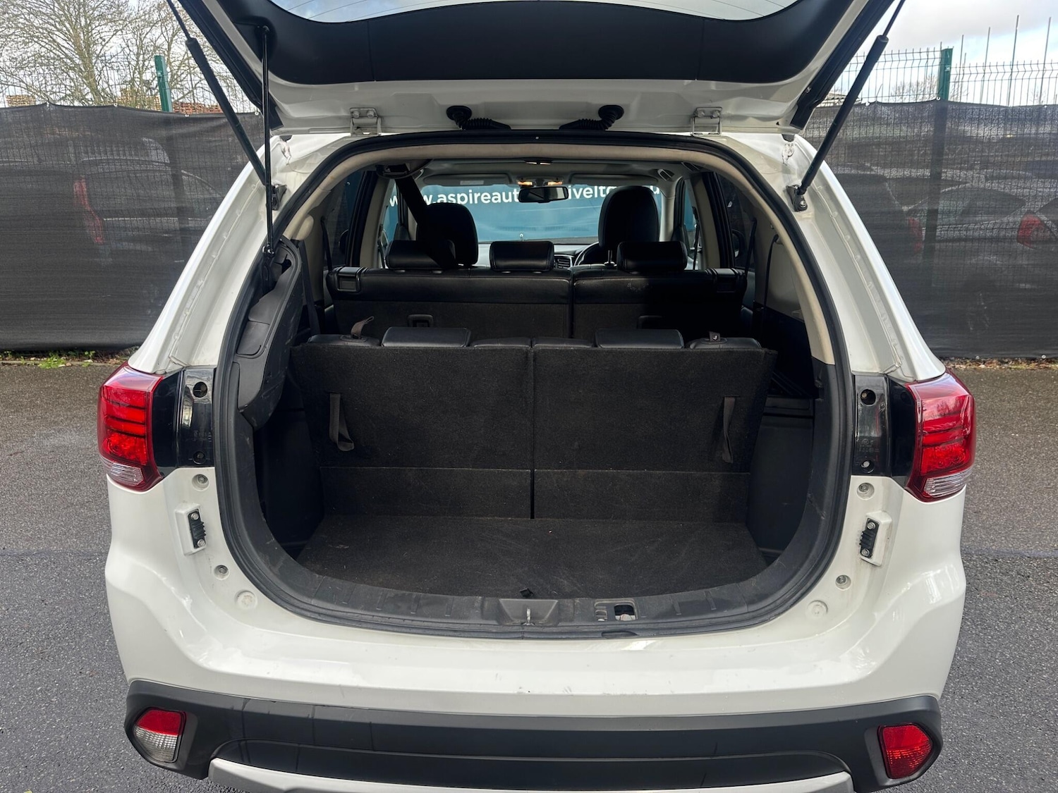 Used Mitsubishi Outlander 2016 for sale - 77229569: Photo 49