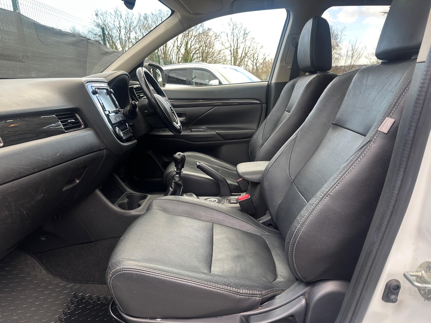 Used Mitsubishi Outlander 2016 for sale - 77229569: Photo 52