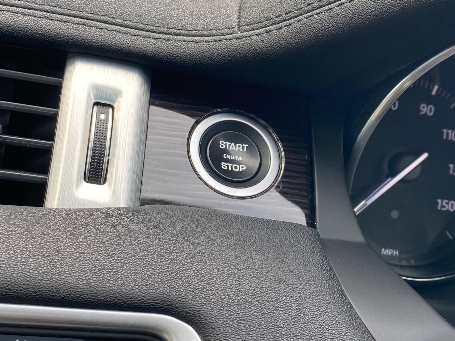 Used Land Rover Range Rover Evoque 2017 for sale - 76522475: Photo 56