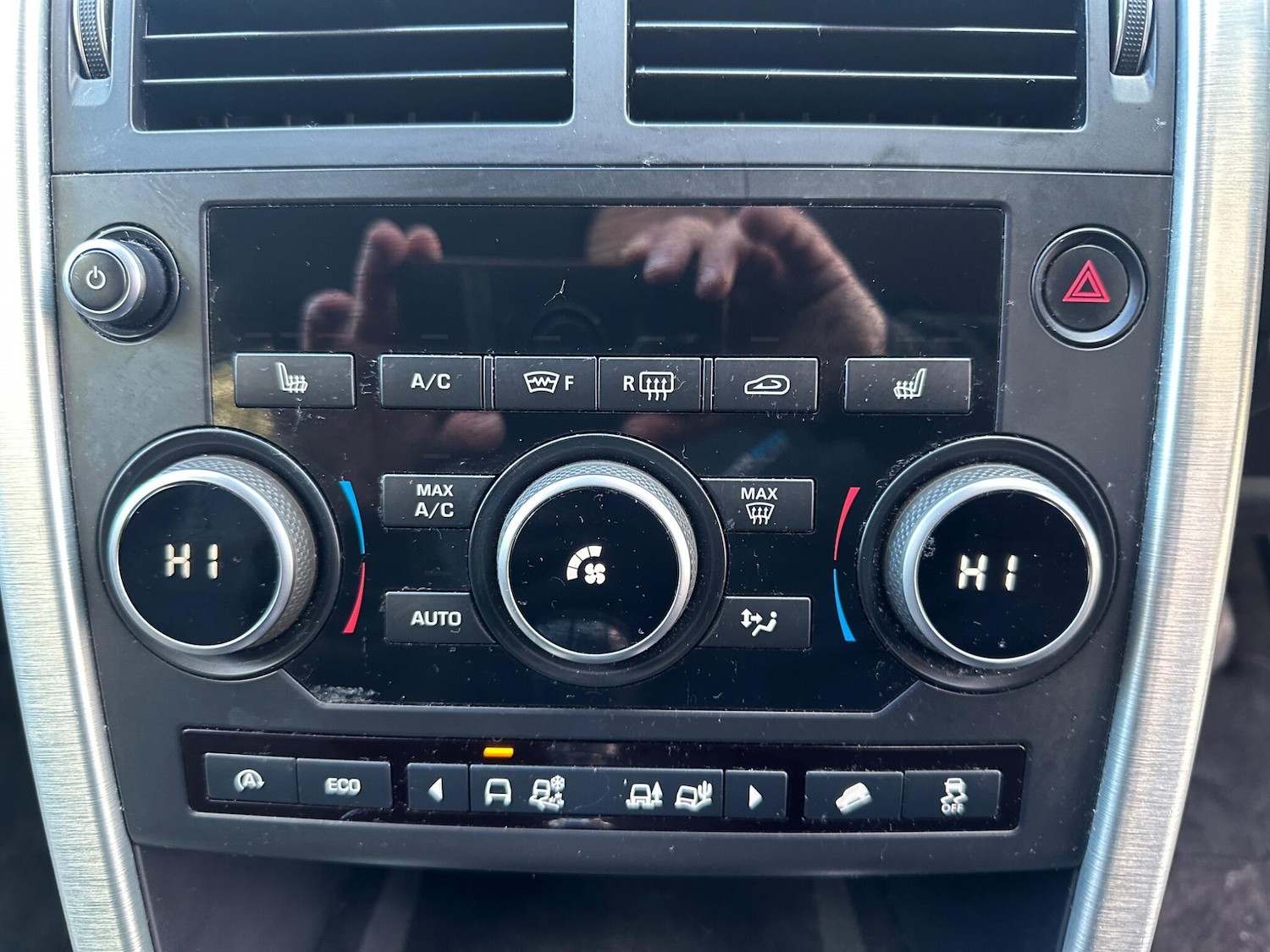 Used Land Rover Discovery Sport 2017 for sale - 76952772: Photo 25