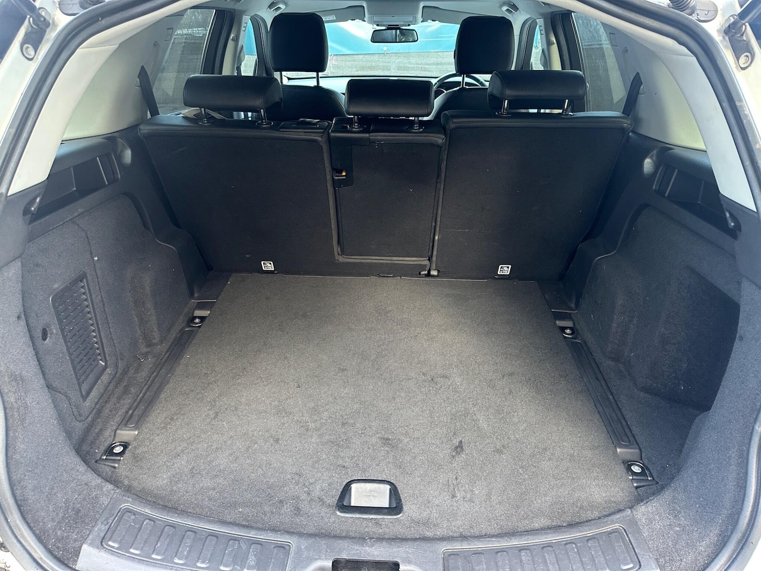 Used Land Rover Discovery Sport 2017 for sale - 76952772: Photo 38