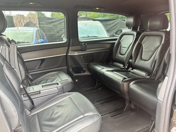 Used Mercedes-Benz V-Class 2018 for sale - 76167336: Photo 32