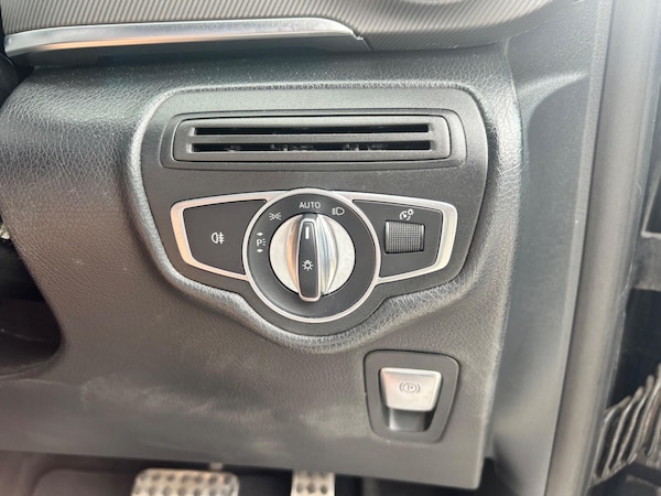 Used Mercedes-Benz V-Class 2018 for sale - 76167336: Photo 42