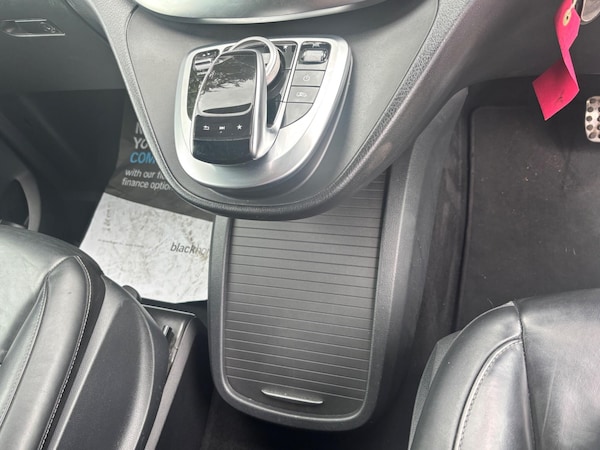 Used Mercedes-Benz V-Class 2018 for sale - 76167336: Photo 45