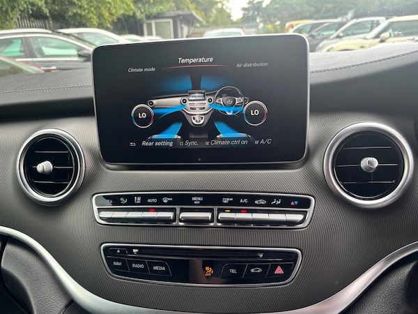 Used Mercedes-Benz V-Class 2018 for sale - 76167336: Photo 51