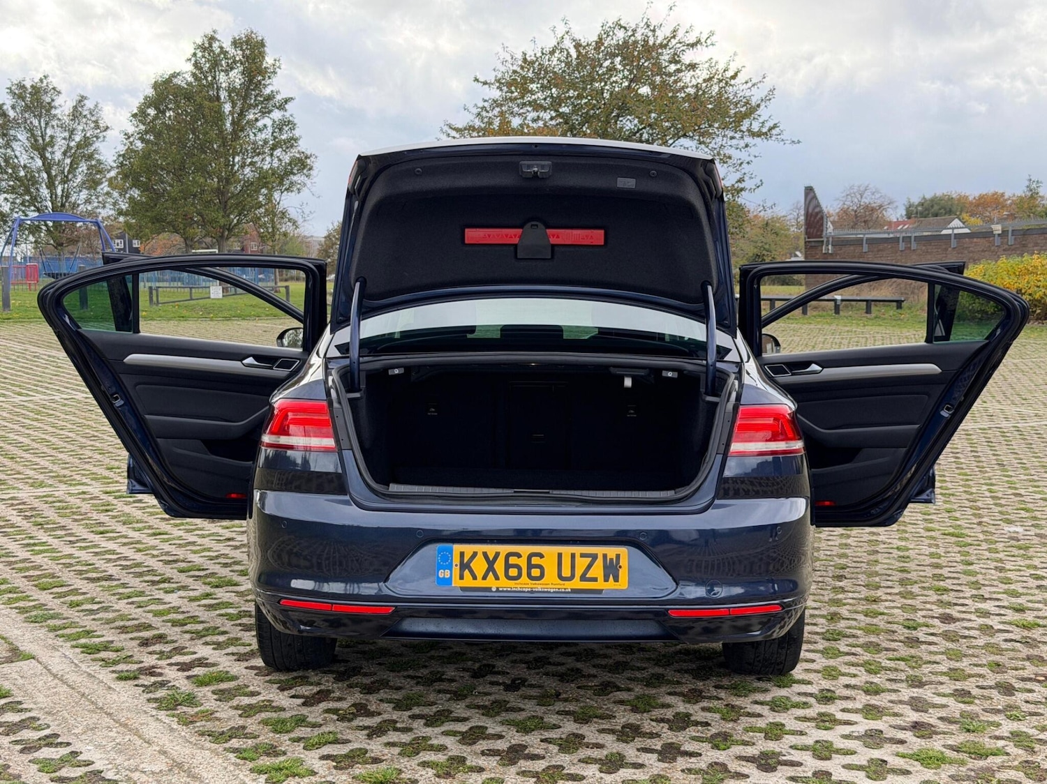 Used Volkswagen Passat 2016 for sale - 76715418: Photo 15