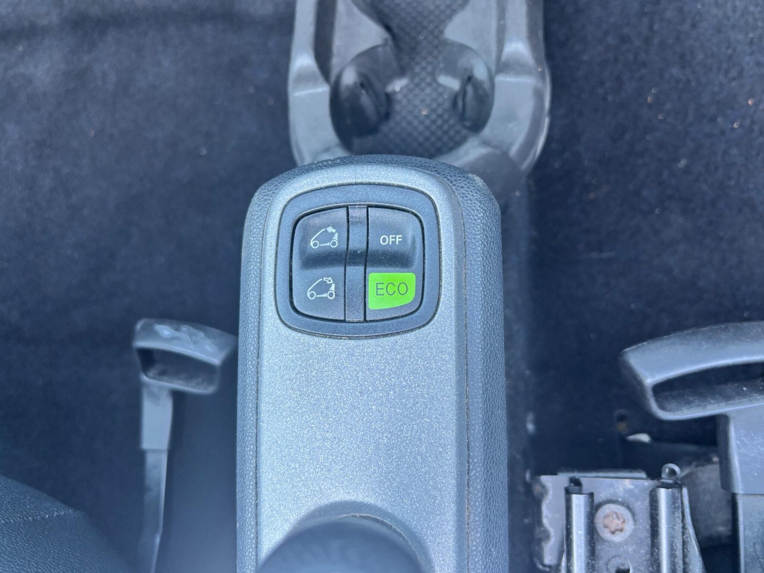 Vehicle 33