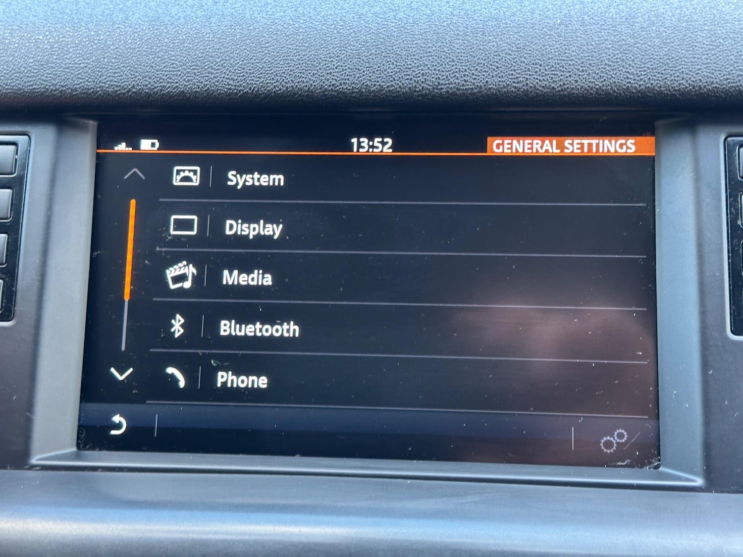 Used Land Rover Discovery Sport 2017 for sale - 76441356: Photo 33