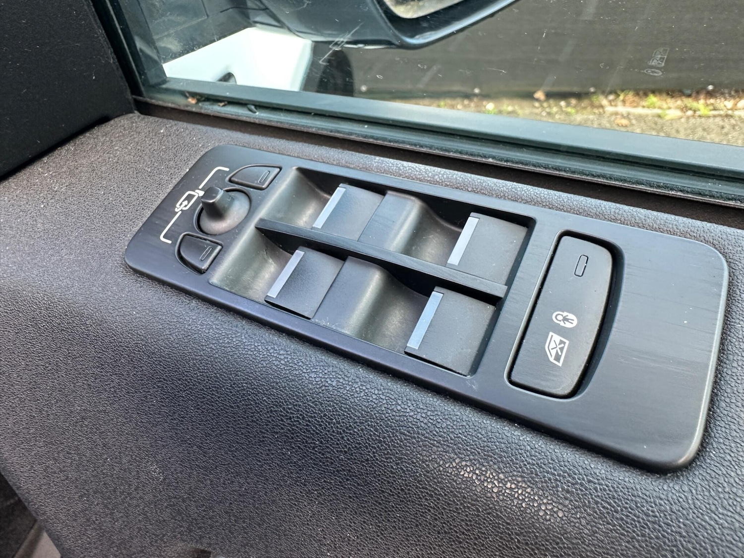 Used Land Rover Discovery Sport 2017 for sale - 76441356: Photo 49