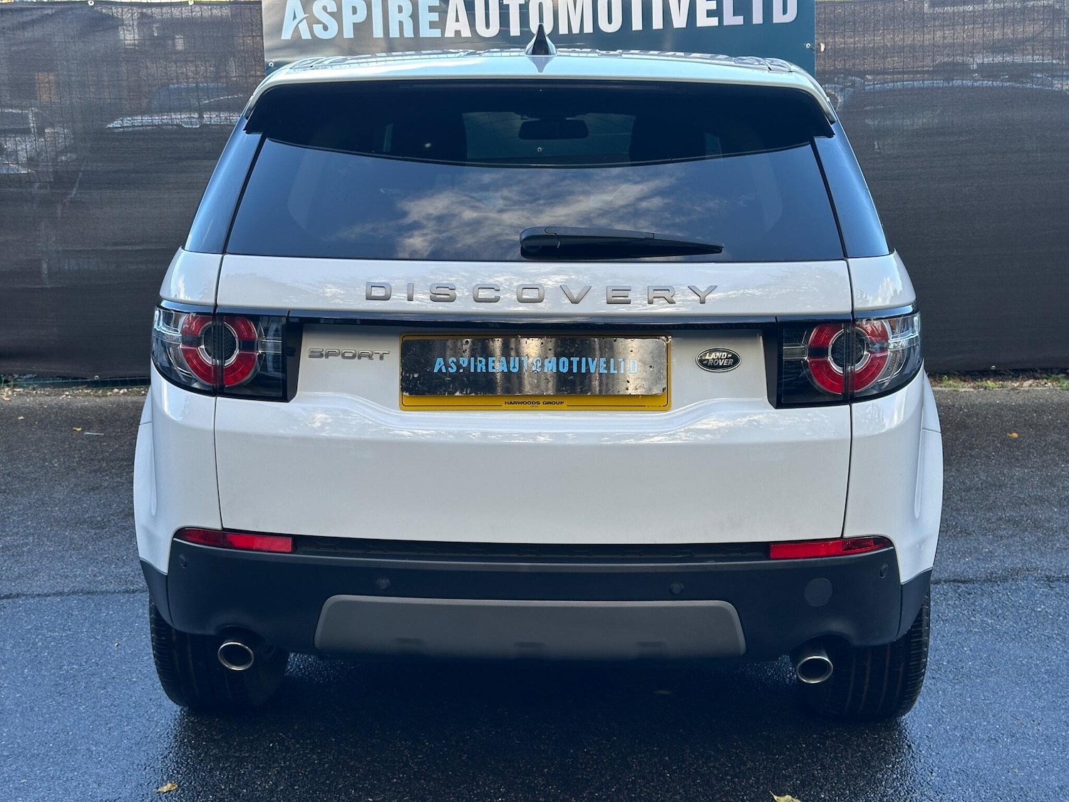 Used Land Rover Discovery Sport 2017 for sale - 76441356: Photo 6