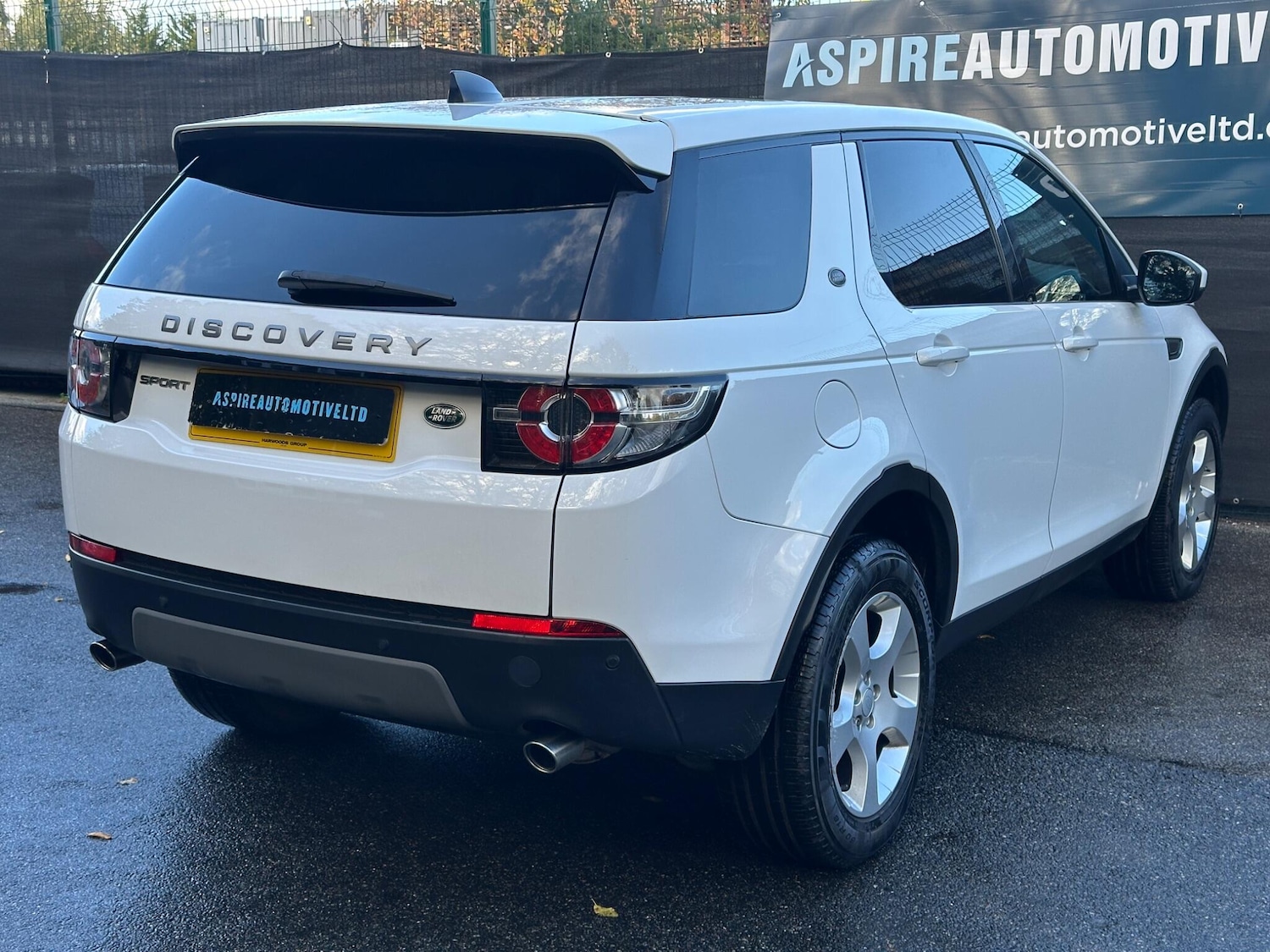 Used Land Rover Discovery Sport 2017 for sale - 76441356: Photo 8