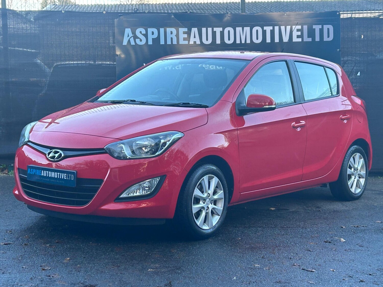 Used Hyundai i20 2014 for sale - 76824066: Photo 3
