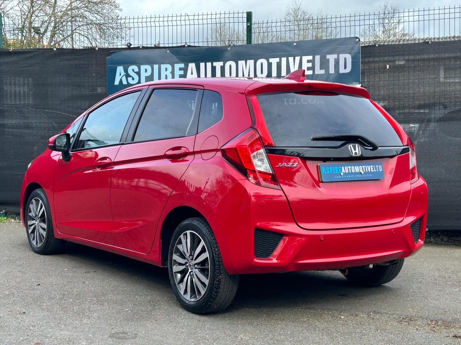 Used Honda Jazz 2017 for sale - 77925769: Photo 4