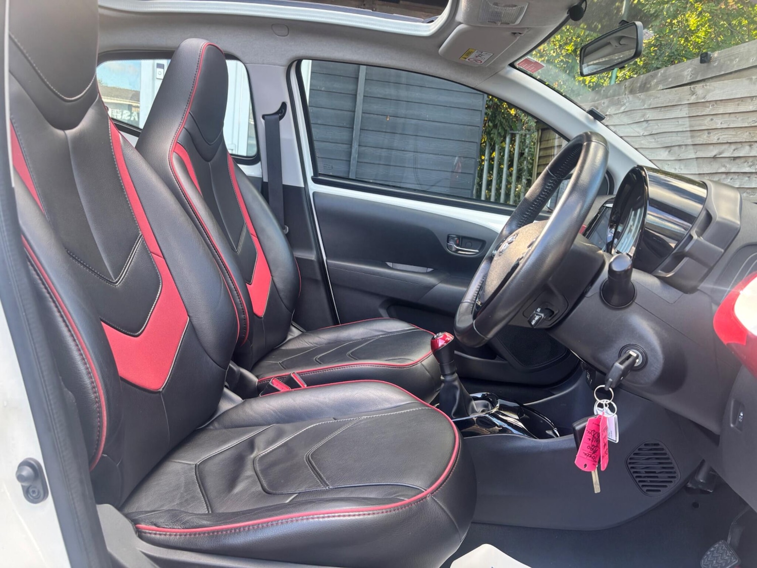 Used Toyota AYGO 2017 for sale - 76952391: Photo 17