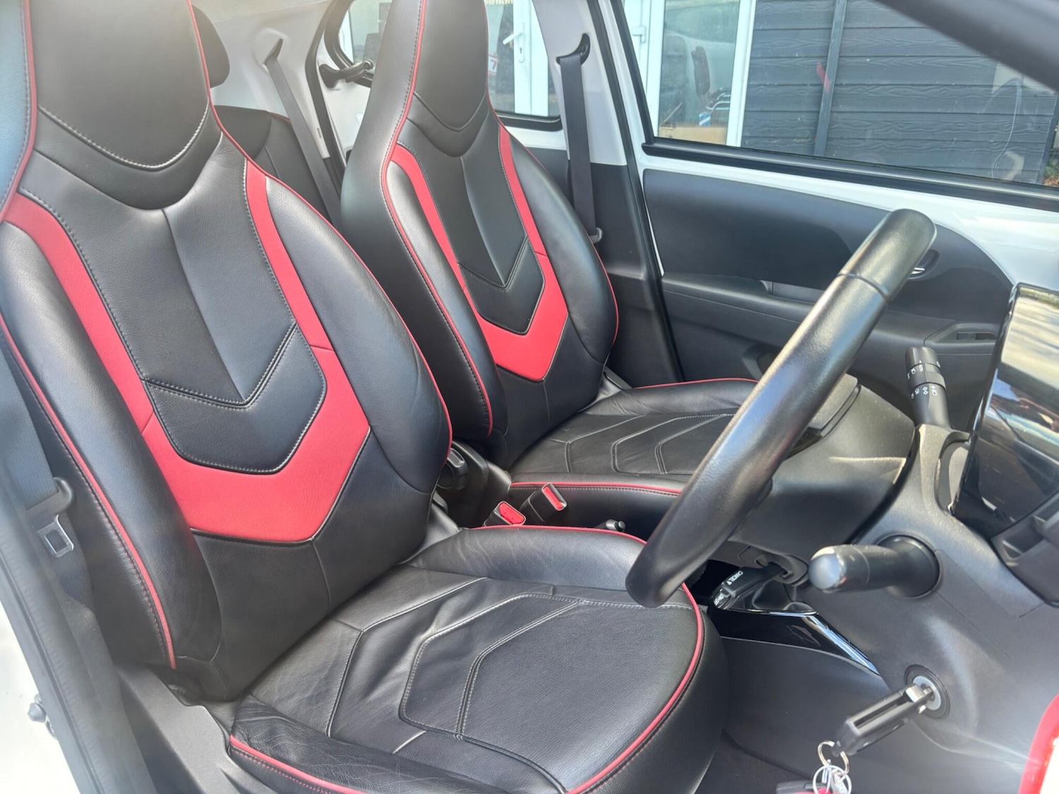 Used Toyota AYGO 2017 for sale - 76952391: Photo 18