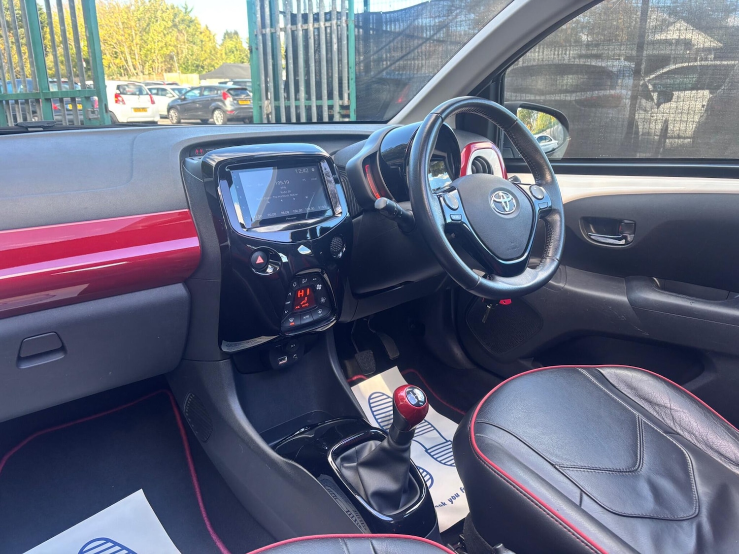 Used Toyota AYGO 2017 for sale - 76952391: Photo 23