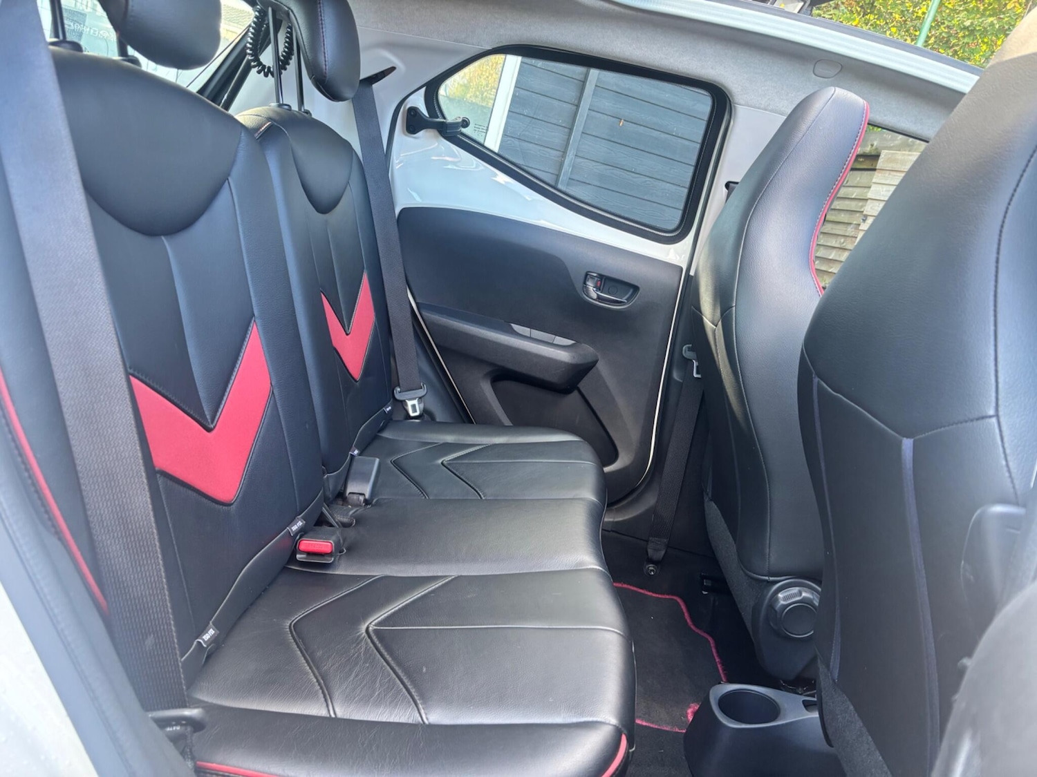 Used Toyota AYGO 2017 for sale - 76952391: Photo 28