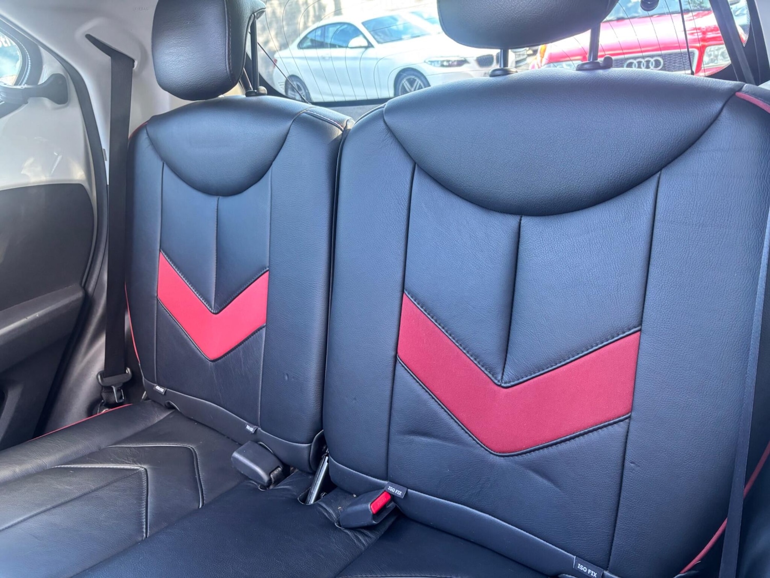 Used Toyota AYGO 2017 for sale - 76952391: Photo 32