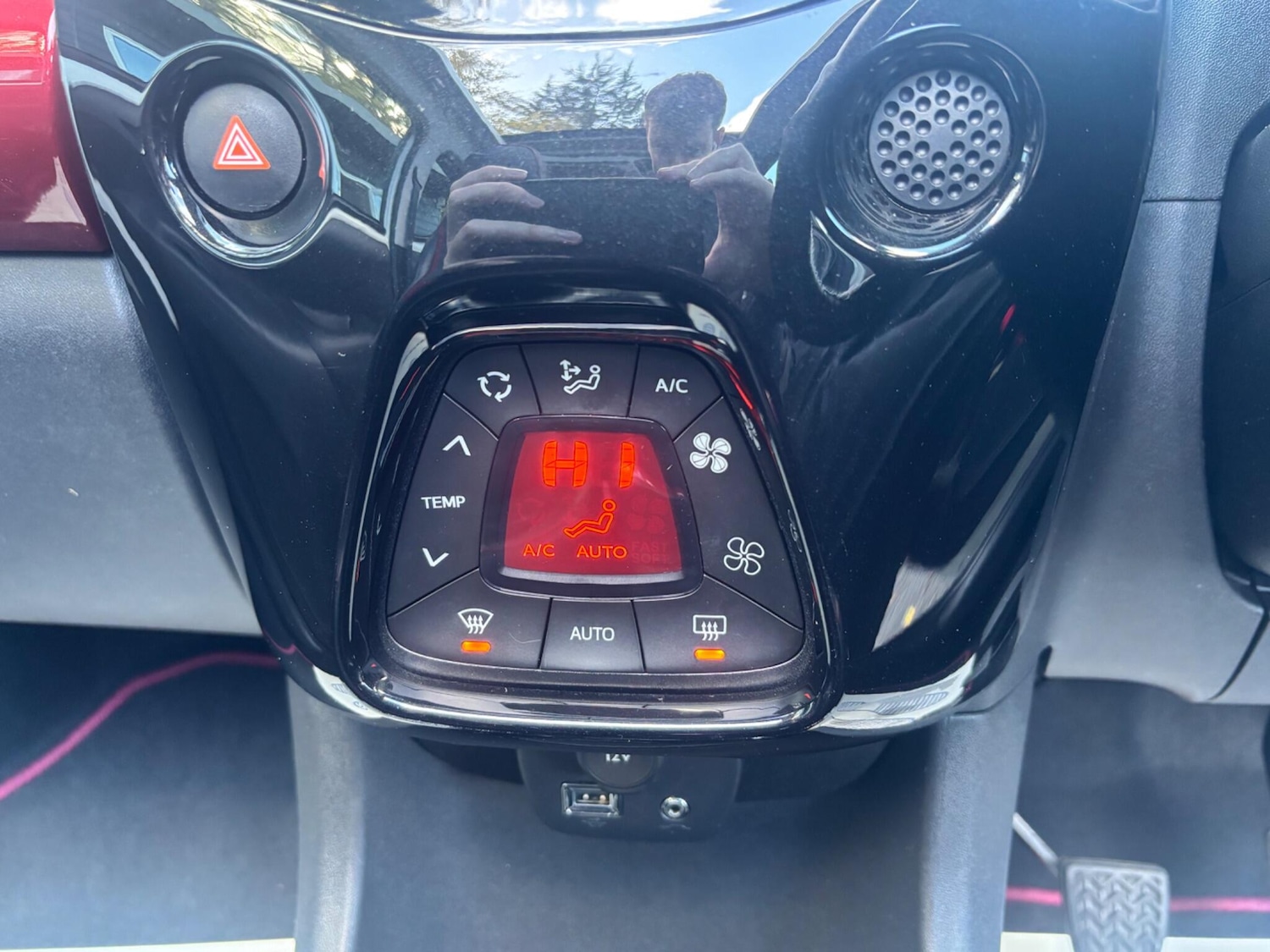 Used Toyota AYGO 2017 for sale - 76952391: Photo 51