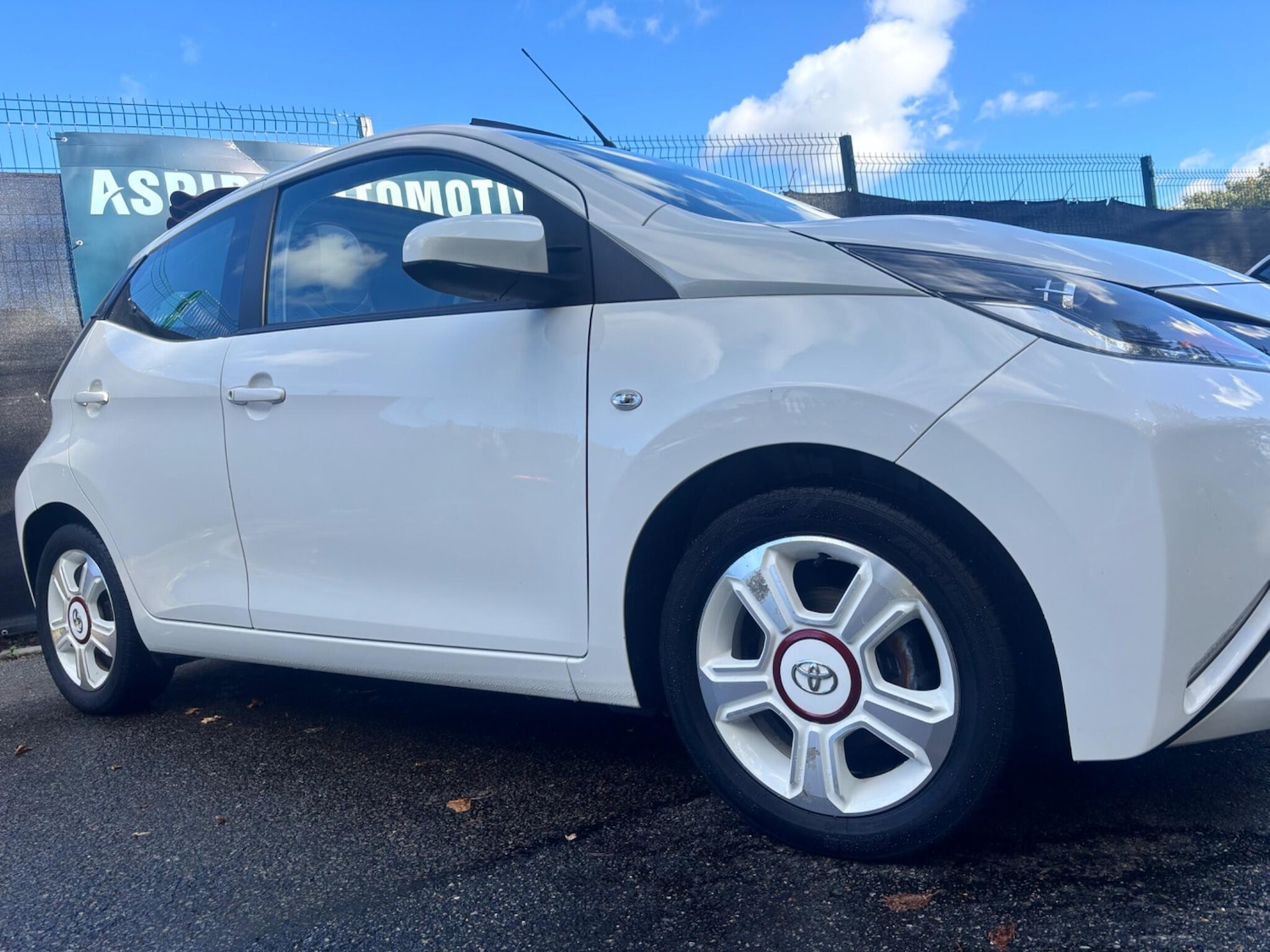 Used Toyota AYGO 2017 for sale - 76952391: Photo 7