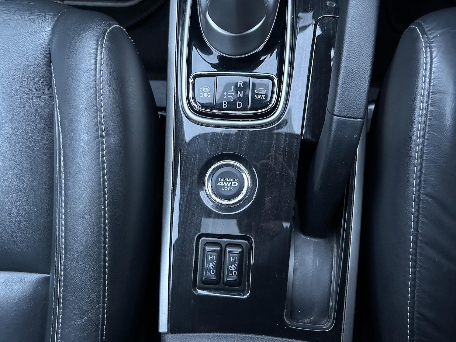 Used Mitsubishi Outlander 2016 for sale - 76952460: Photo 24