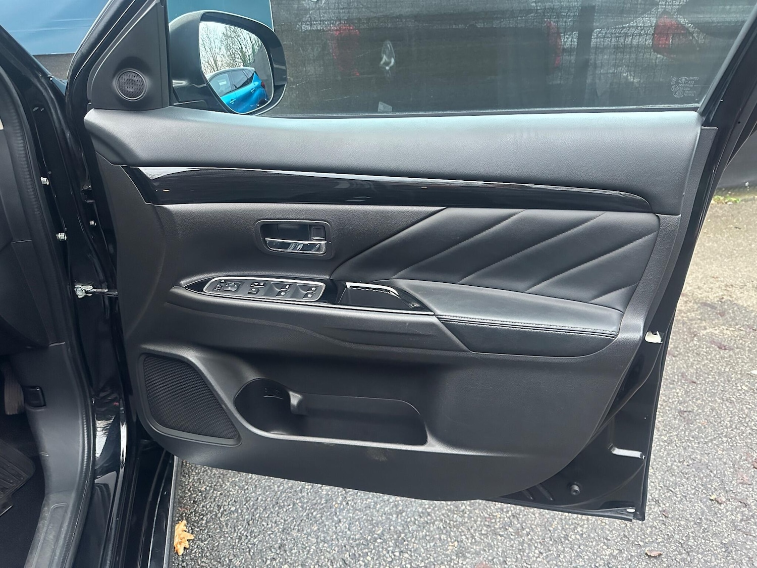 Used Mitsubishi Outlander 2016 for sale - 76952460: Photo 31