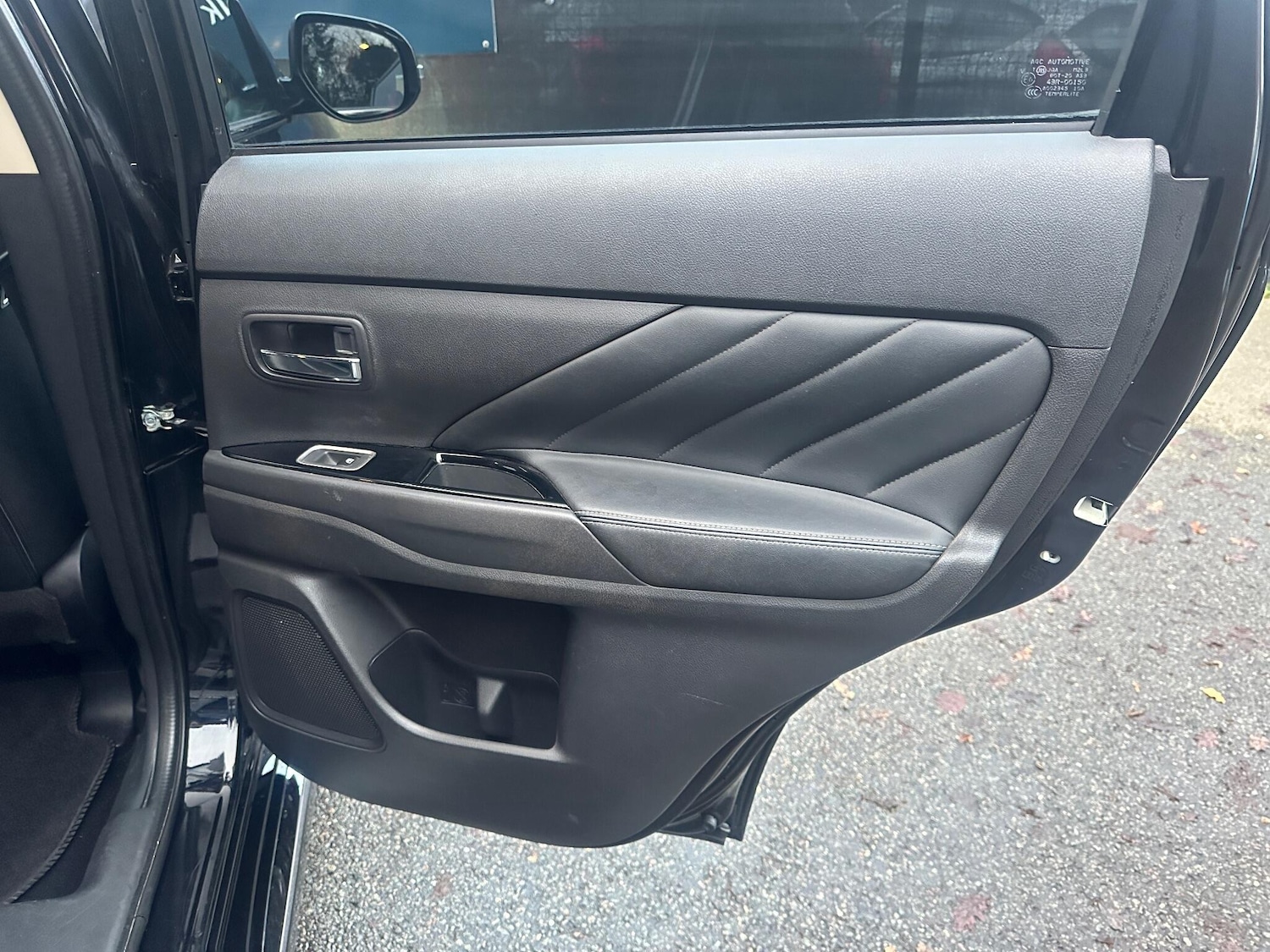 Used Mitsubishi Outlander 2016 for sale - 76952460: Photo 33