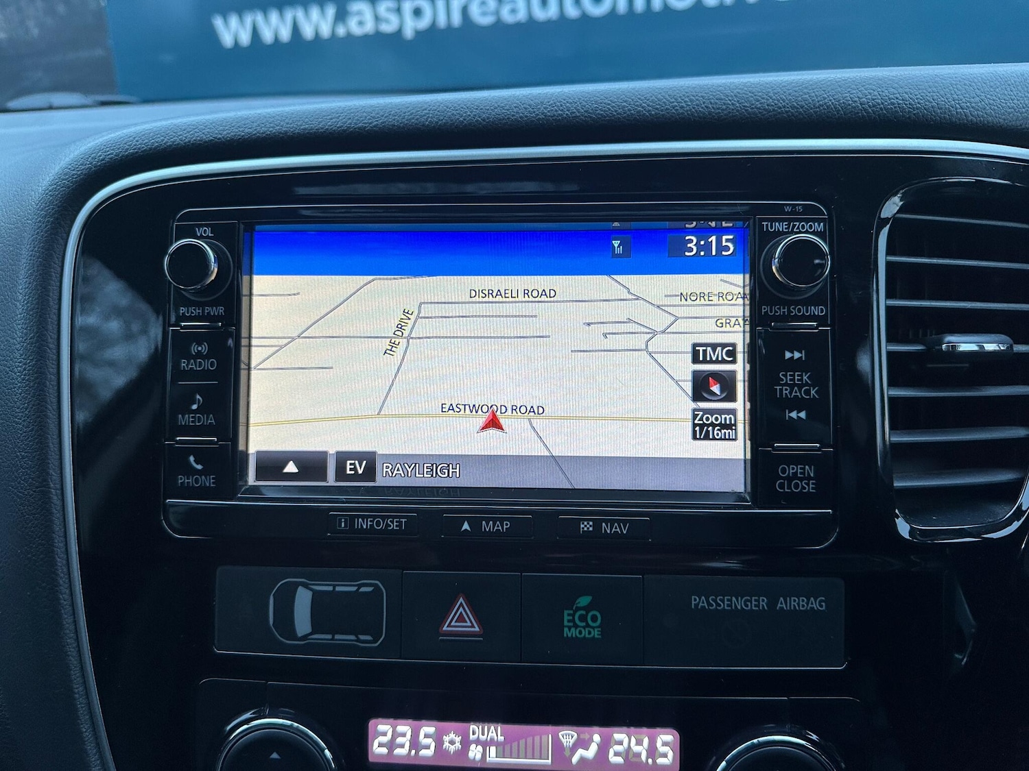 Used Mitsubishi Outlander 2016 for sale - 76952460: Photo 37