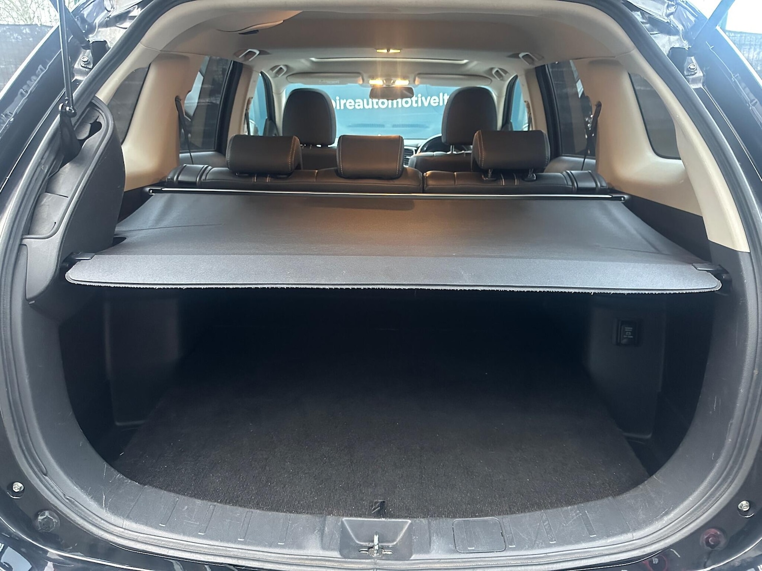 Used Mitsubishi Outlander 2016 for sale - 76952460: Photo 39