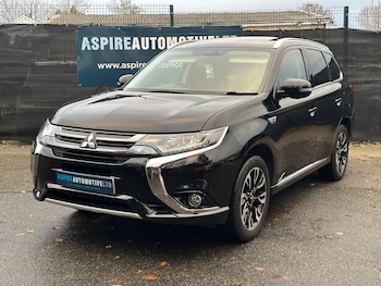 Used Mitsubishi Outlander 2016 for sale - 76952460: Photo
