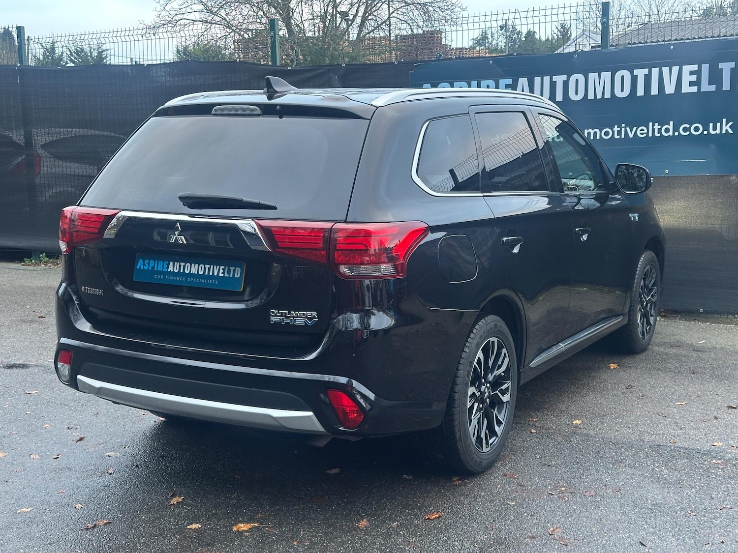 Used Mitsubishi Outlander 2016 for sale - 76952460: Photo 7