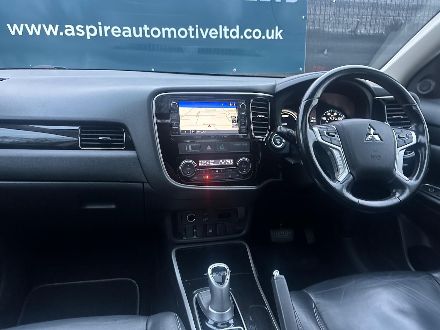 Used Mitsubishi Outlander 2016 for sale - 76952460: Photo 9