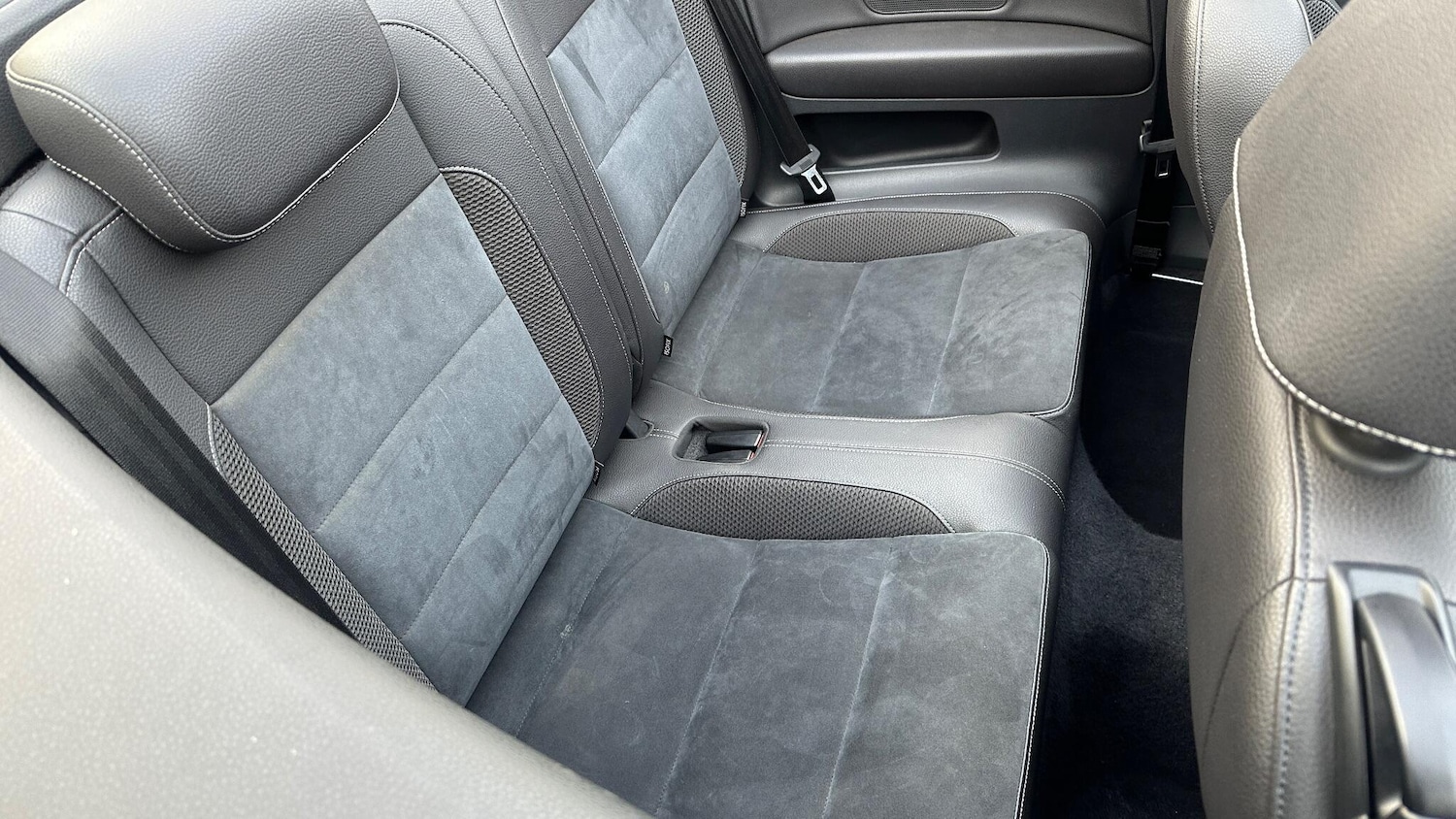 Used Volkswagen Golf 2014 for sale - 77016123: Photo 25