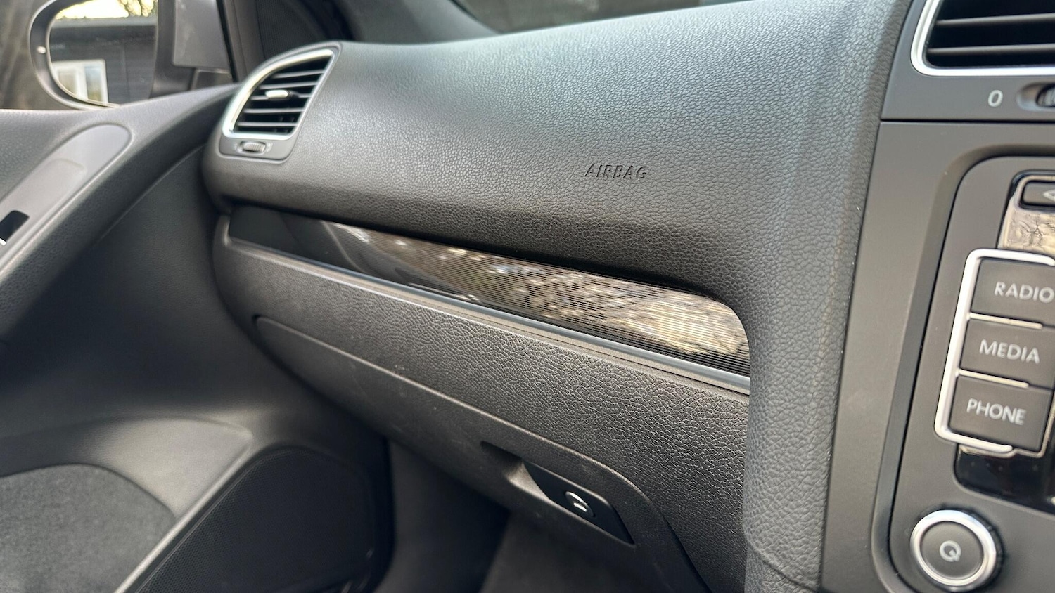 Used Volkswagen Golf 2014 for sale - 77016123: Photo 30