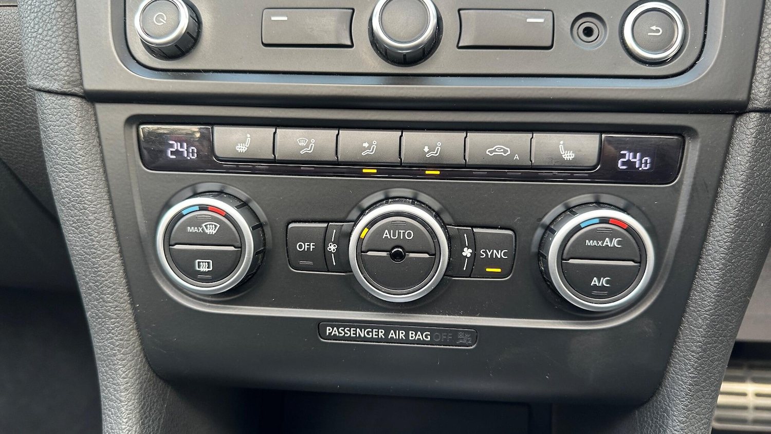 Used Volkswagen Golf 2014 for sale - 77016123: Photo 37