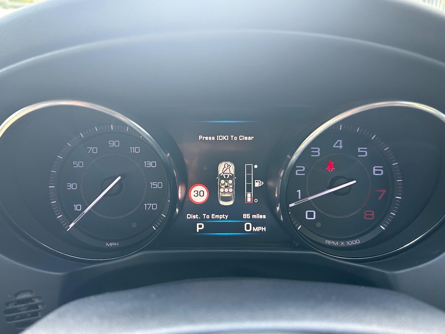 Used Jaguar XE 2015 for sale - 76388490: Photo 33